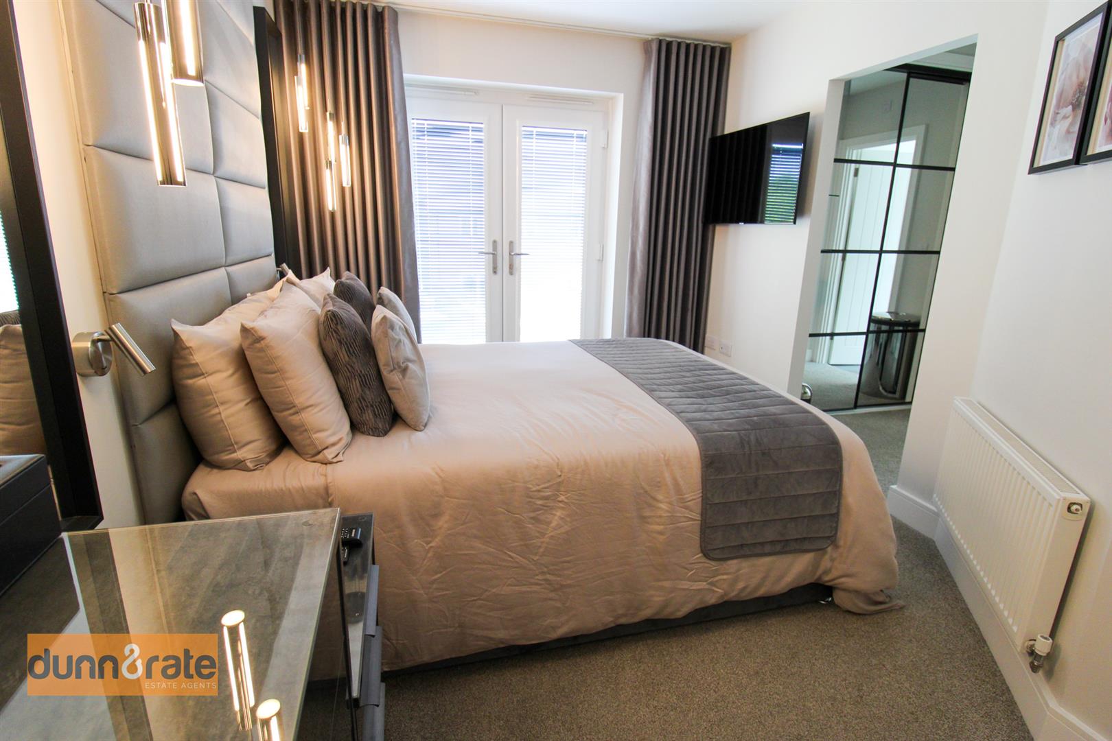Levi Smith Close, Trentham Manor, Stoke-On-Trent
